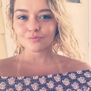 Meet your Posher, Addison